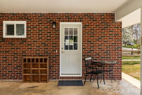 194 Carolina Avenue Brevard NC 28712