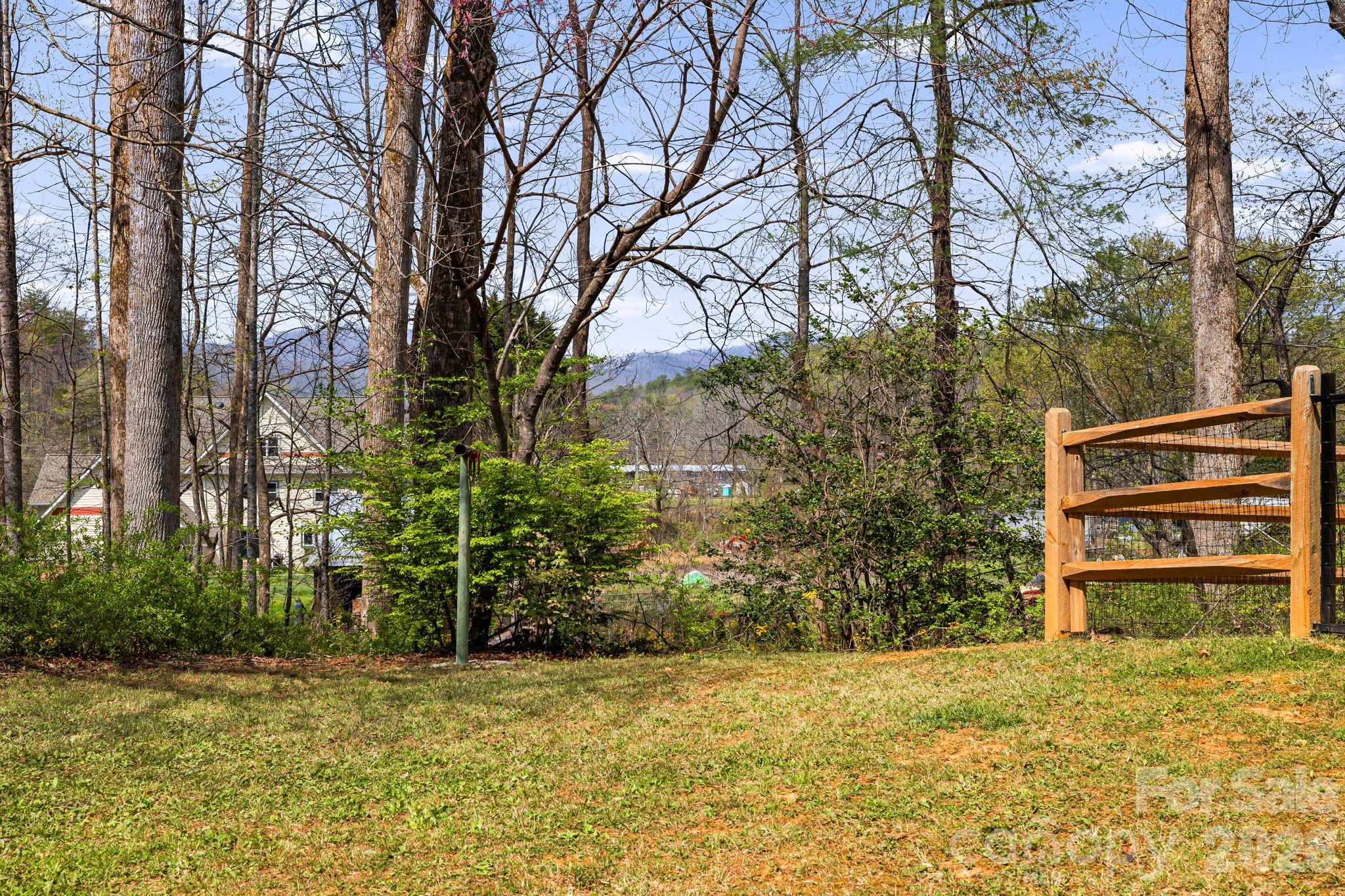 194 Carolina Avenue Brevard NC 28712