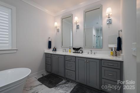 10 Oak Street Belmont NC 28012