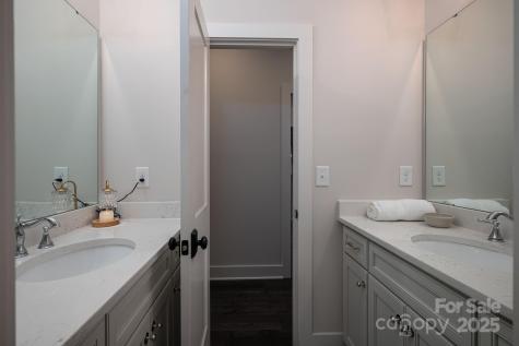 10 Oak Street Belmont NC 28012