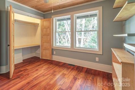 19 Northview Street Asheville NC 28801