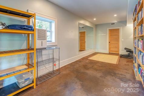 19 Northview Street Asheville NC 28801