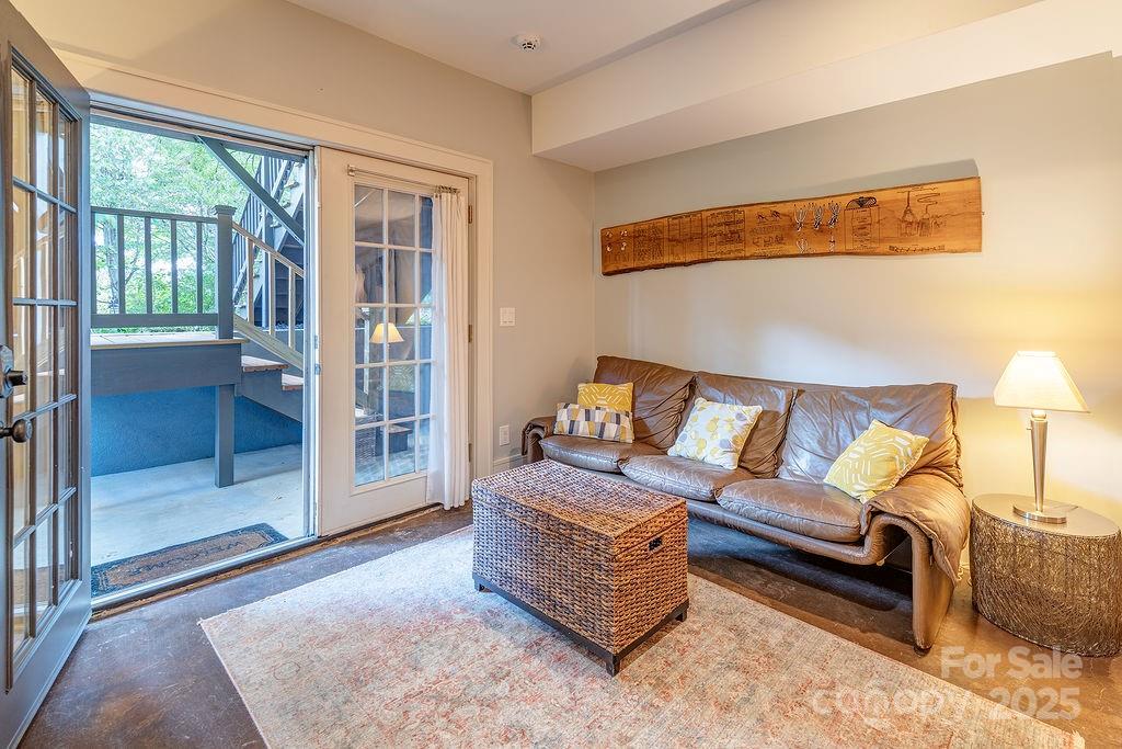 19 Northview Street Asheville NC 28801