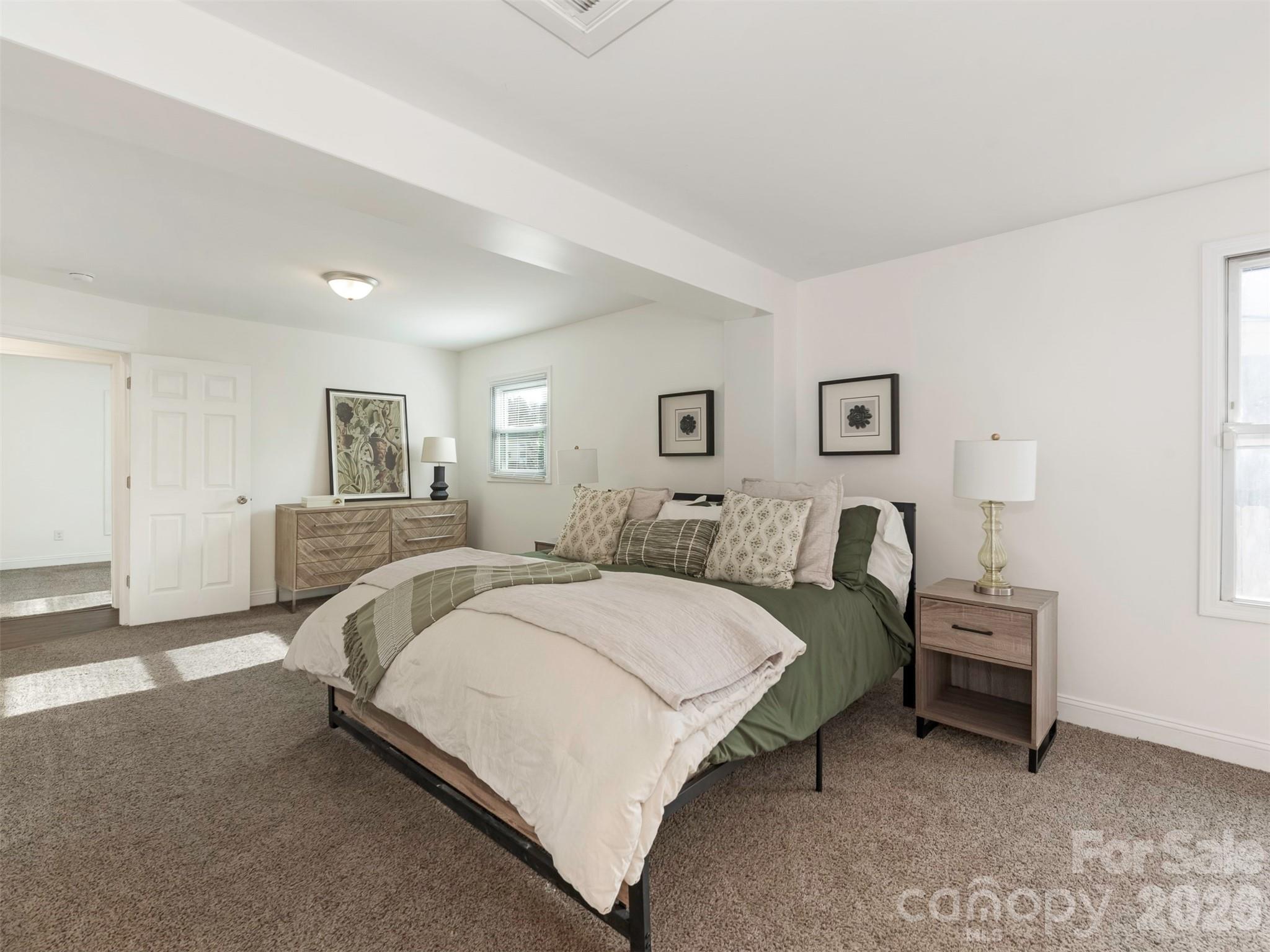 4014 Fieldcrest Road Charlotte NC 28217