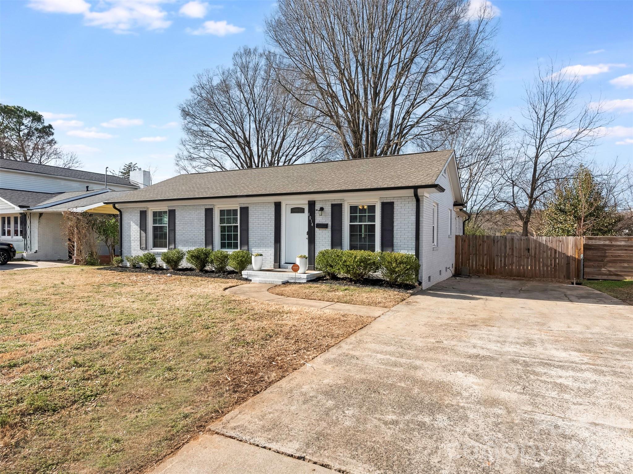 4014 Fieldcrest Road Charlotte NC 28217