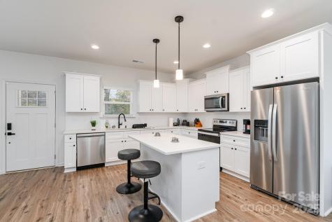 2513 Pruitt Street Charlotte NC 28208