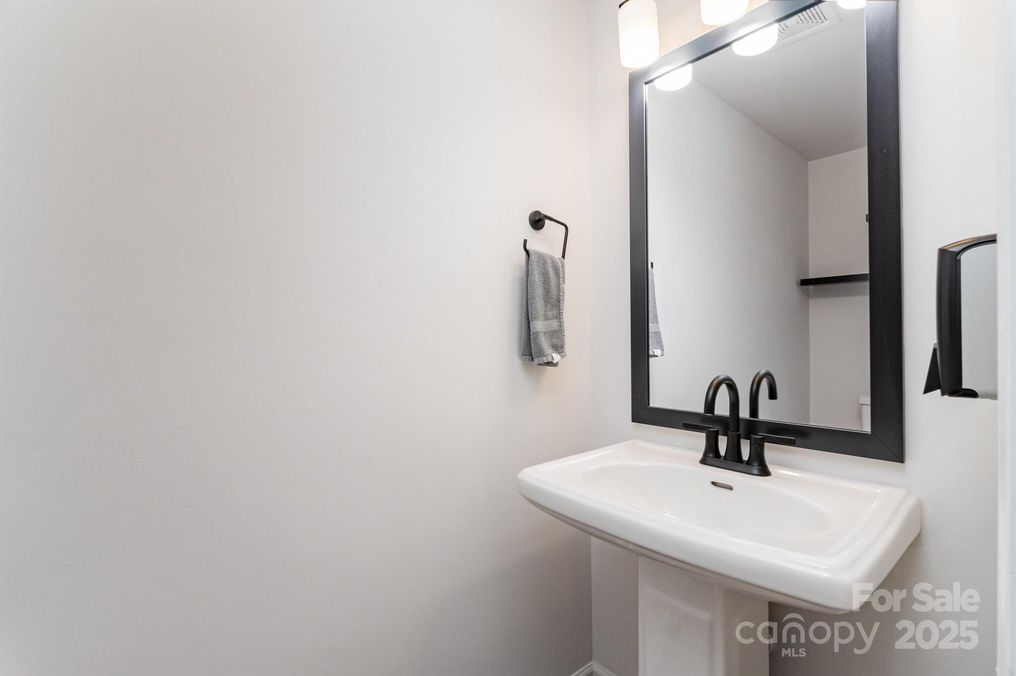 2513 Pruitt Street Charlotte NC 28208