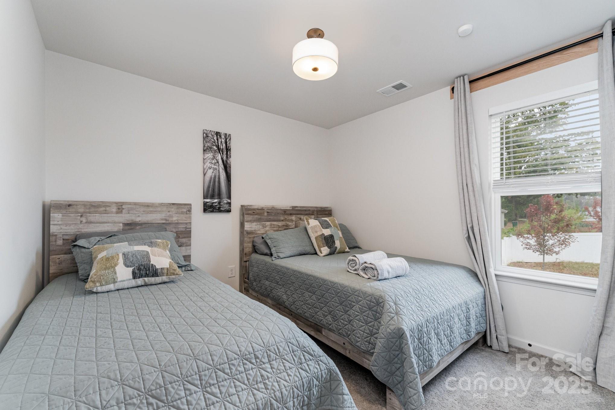2513 Pruitt Street Charlotte NC 28208