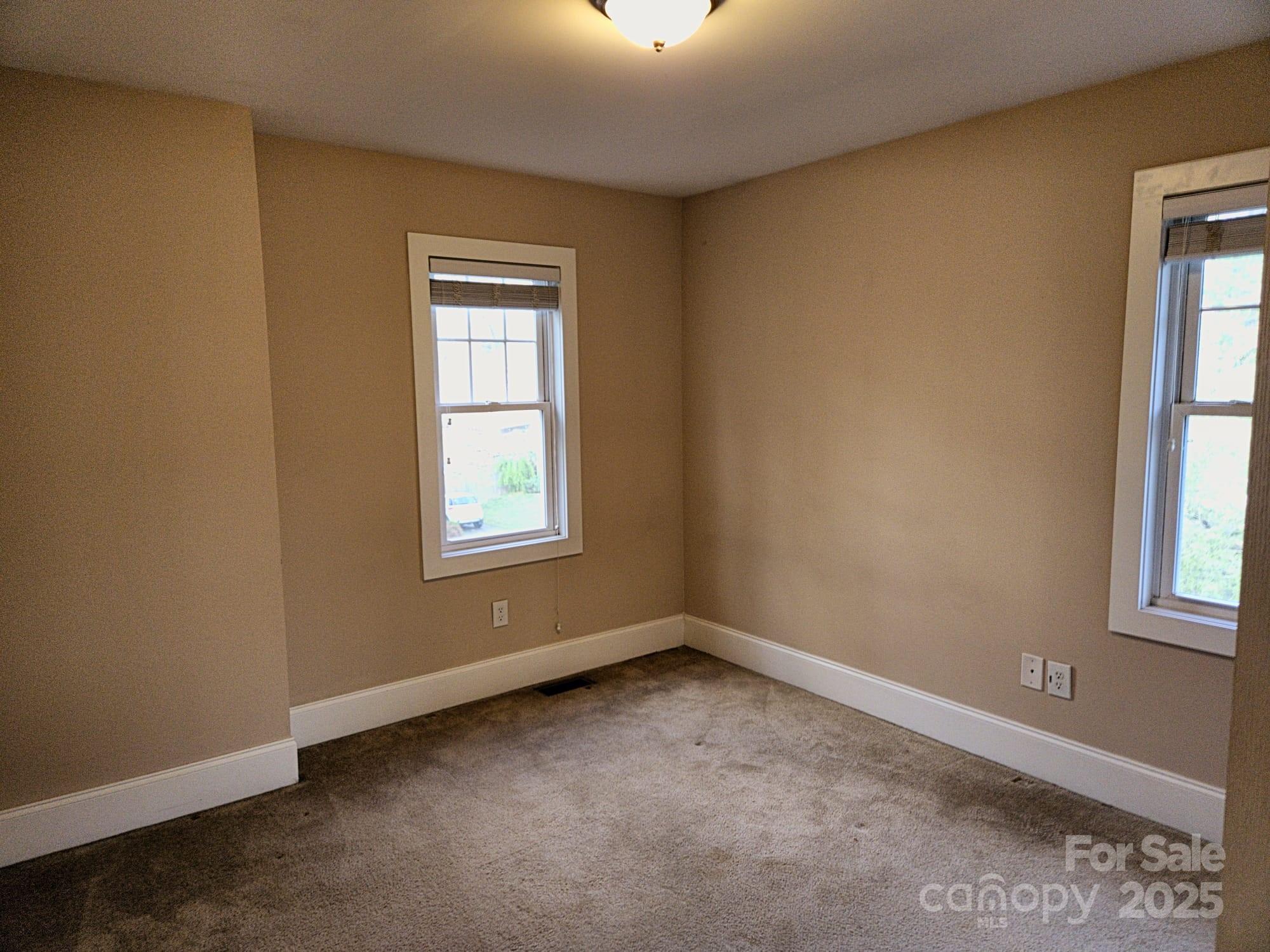 17 Lamar Avenue Asheville NC 28803