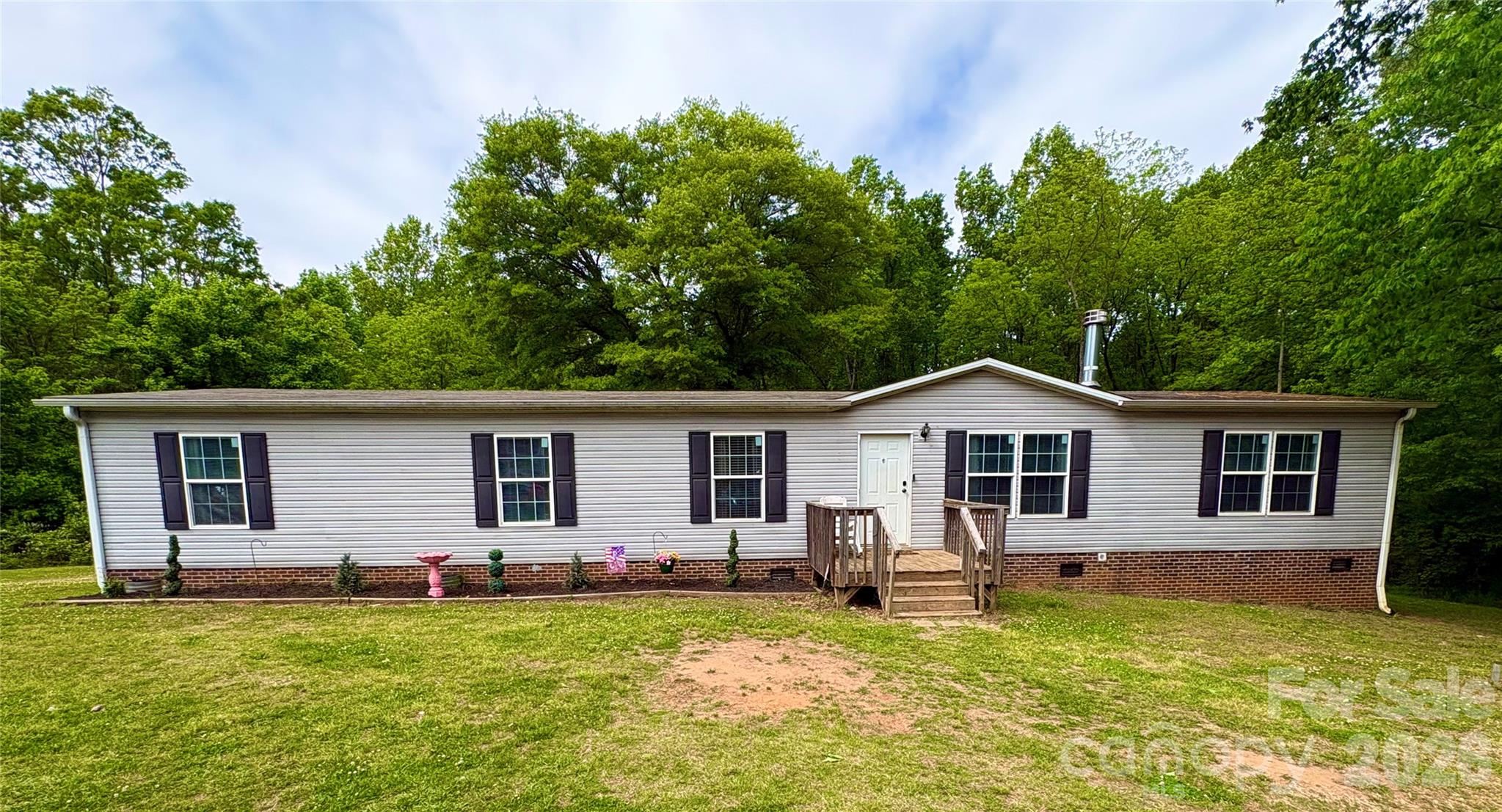 718 W Virginia Avenue Bessemer City NC 28016