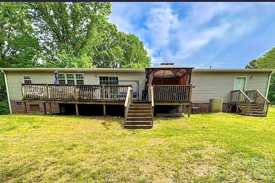 718 W Virginia Avenue Bessemer City NC 28016