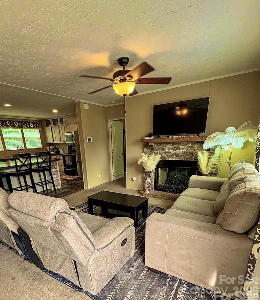 718 W Virginia Avenue Bessemer City NC 28016