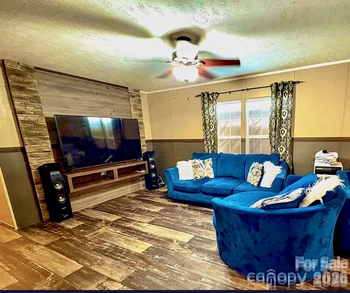 718 W Virginia Avenue Bessemer City NC 28016