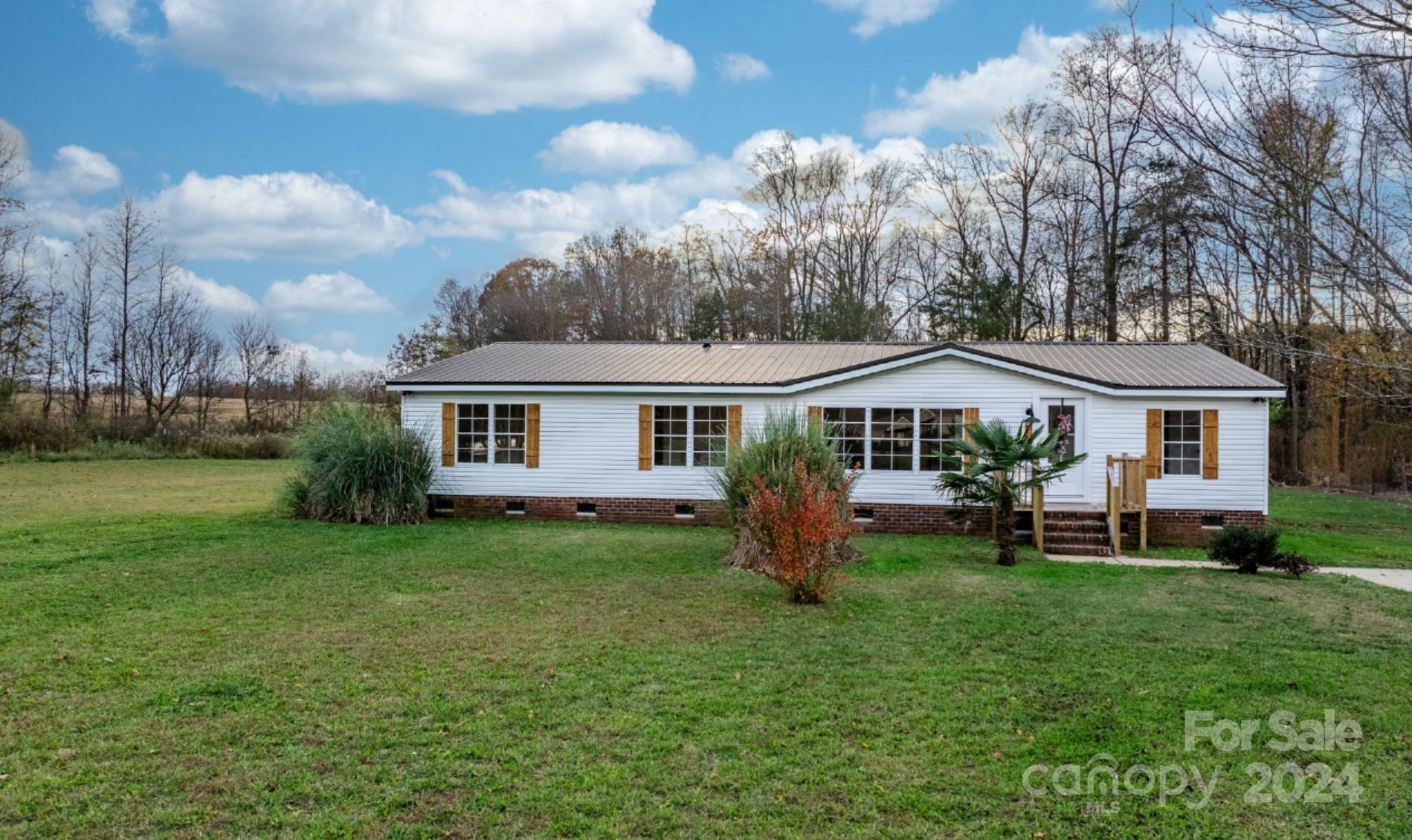 2282 Chenault Road Cleveland NC 27013