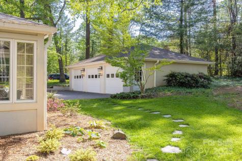 15 Busbee Road Biltmore Forest NC 28803