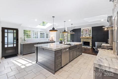 15 Busbee Road Biltmore Forest NC 28803