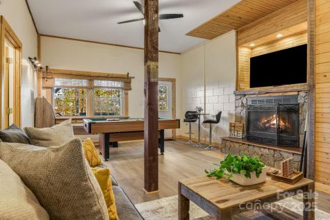 185 Blossom Ridge Leicester NC 28748