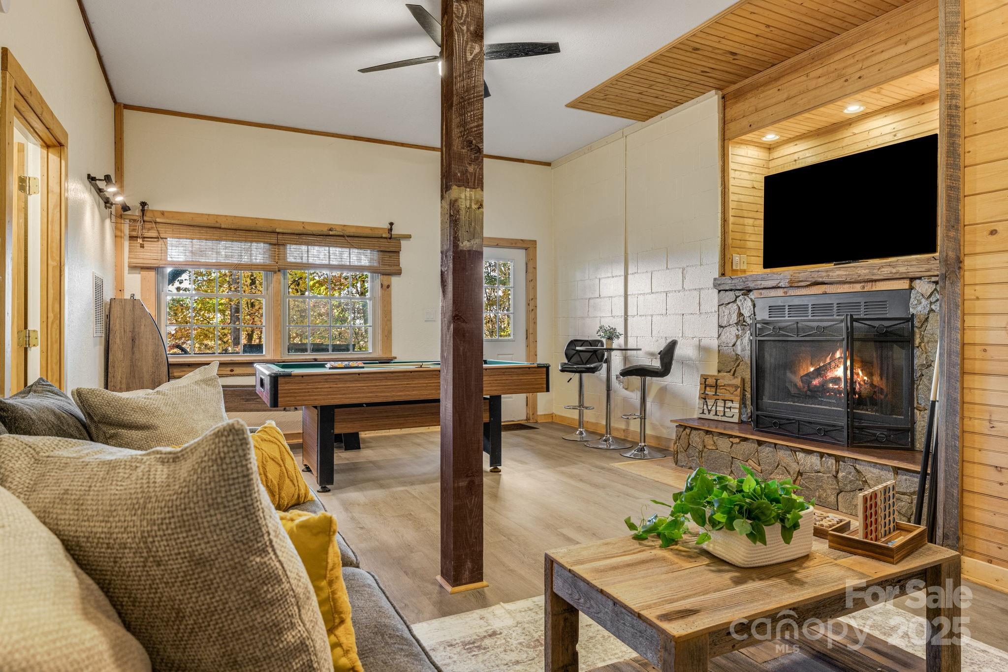185 Blossom Ridge Leicester NC 28748