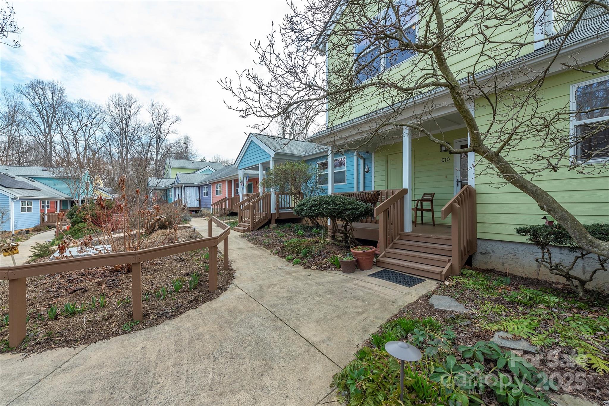 43 Vermont Court Asheville NC 28806