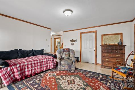 519 Promiseland Road Canton NC 28716