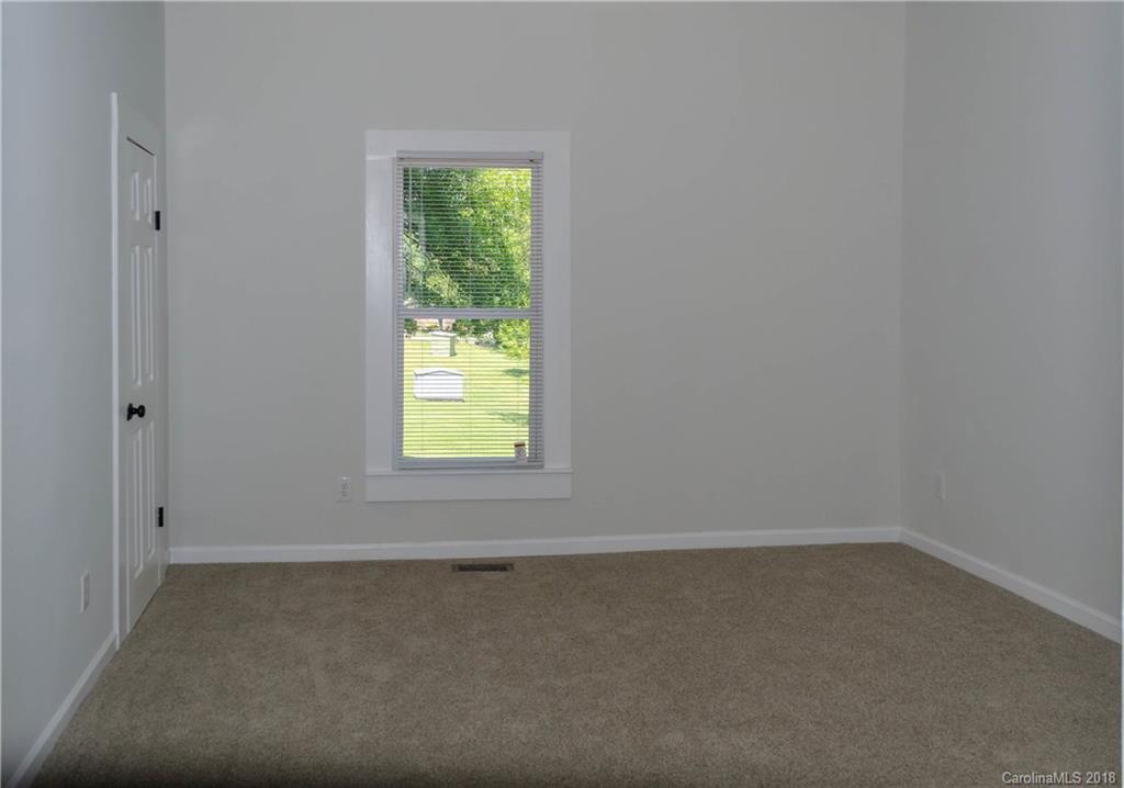 300 N Alexander Street Mount Holly NC 28120