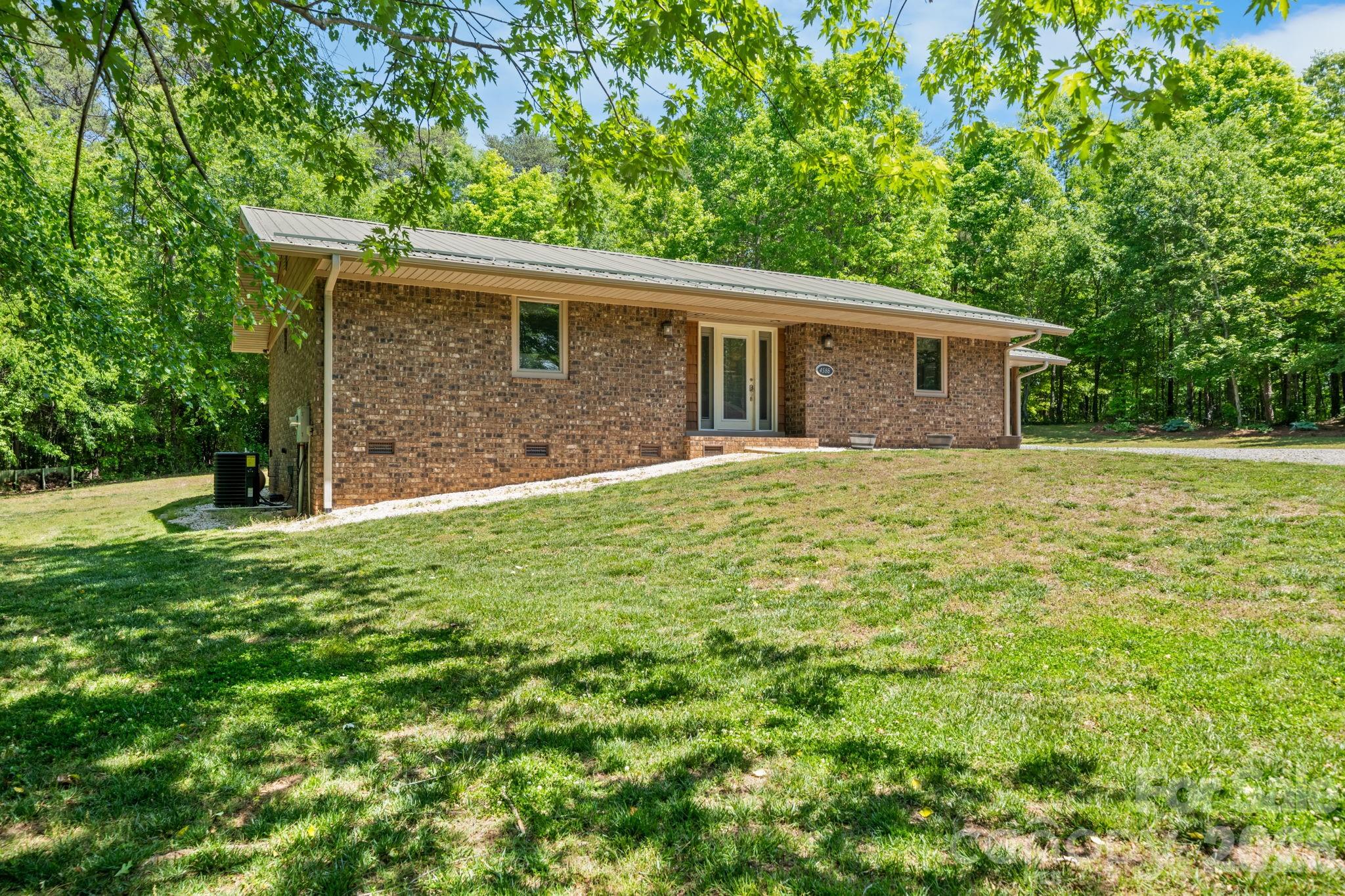 4586 Charlotte Street Conover NC 28613