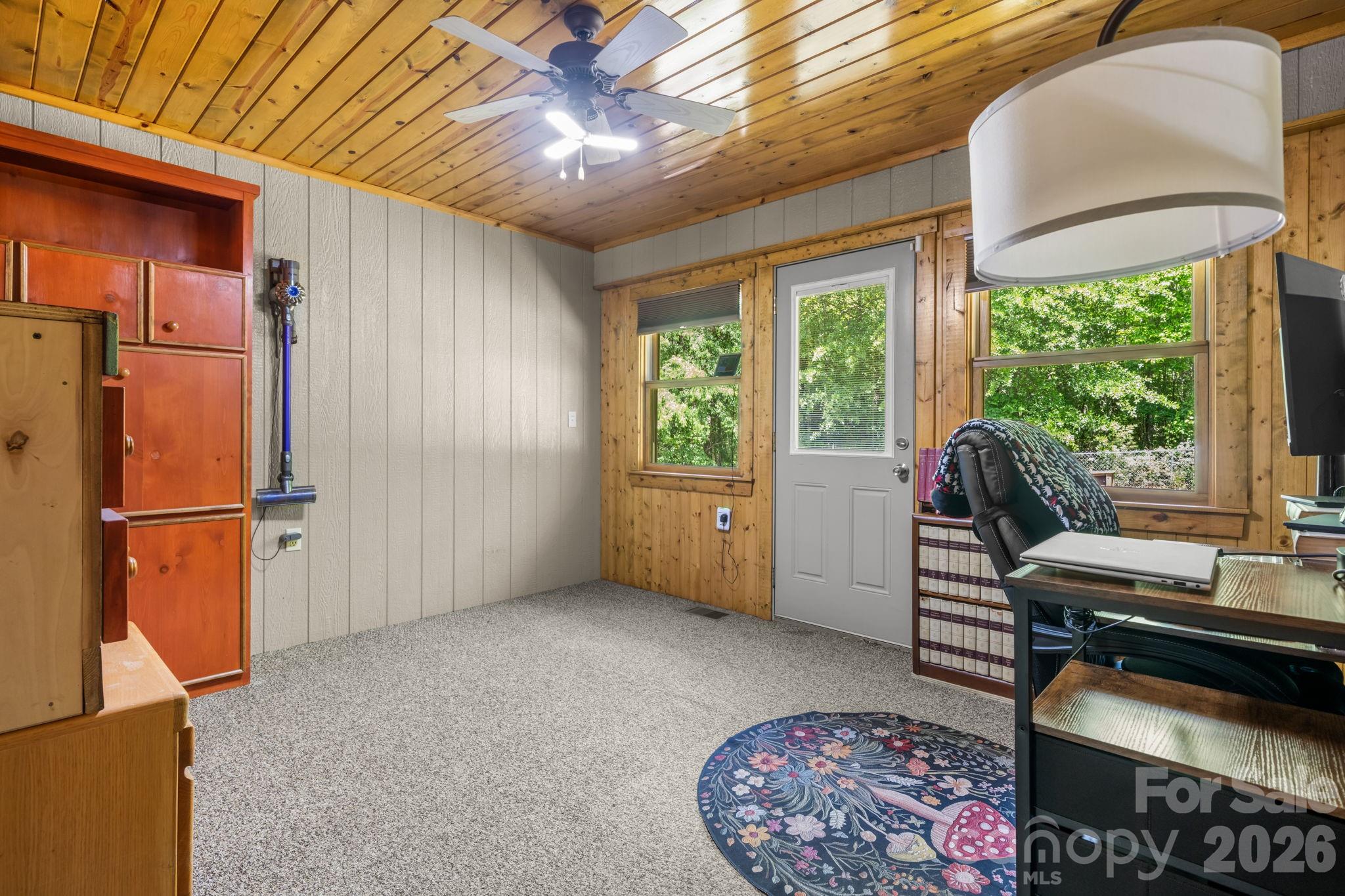 4586 Charlotte Street Conover NC 28613