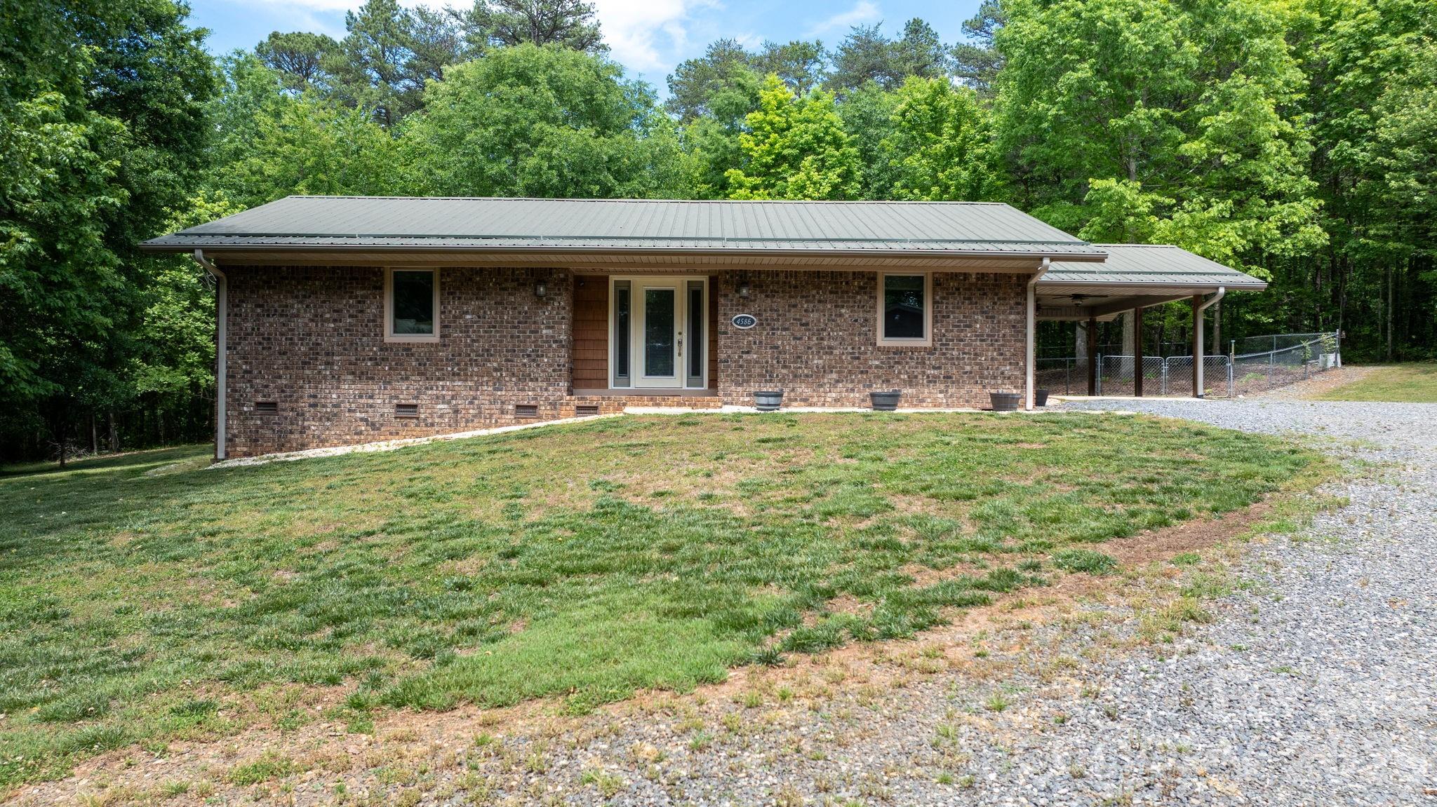 4586 Charlotte Street Conover NC 28613