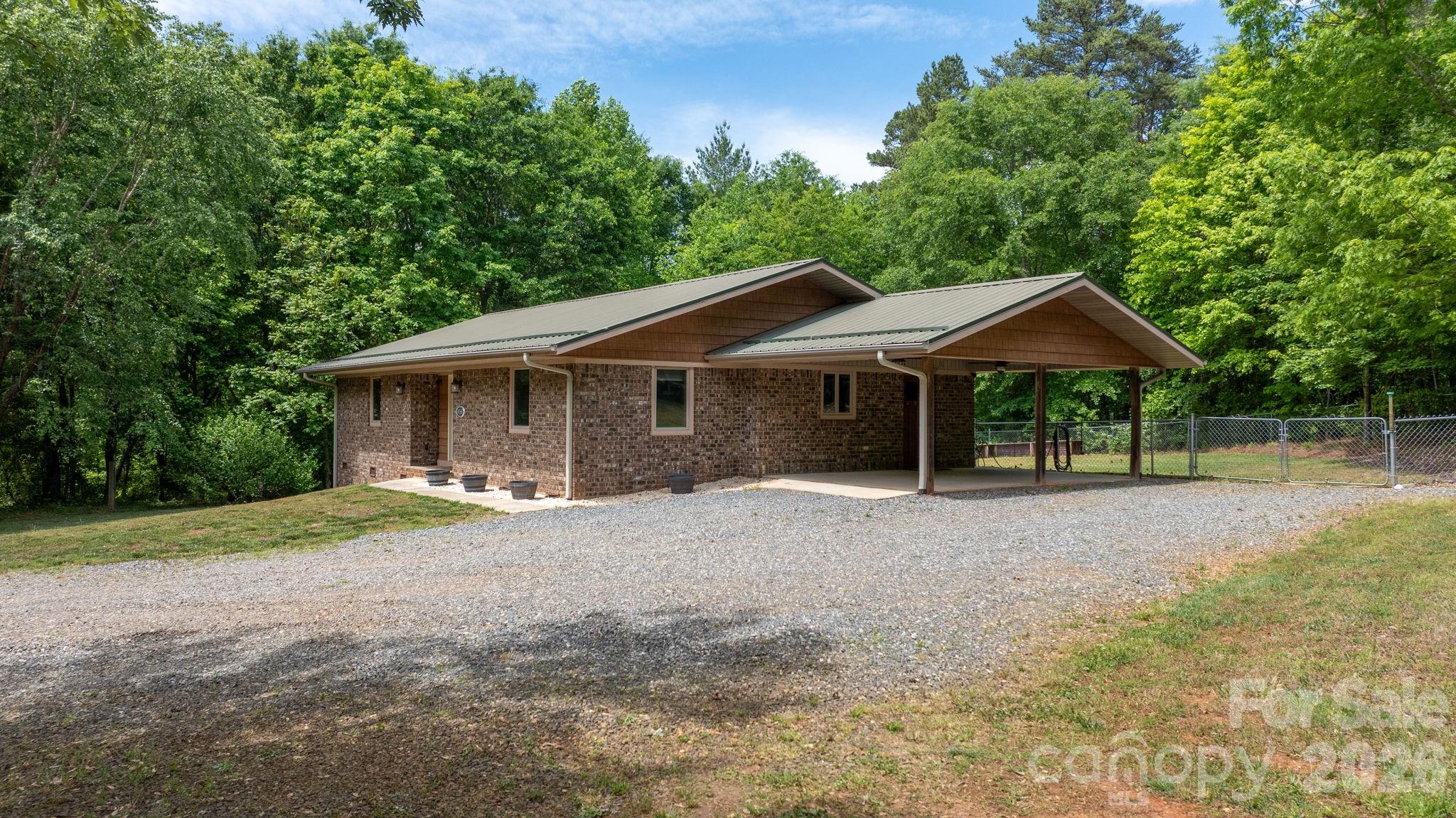 4586 Charlotte Street Conover NC 28613