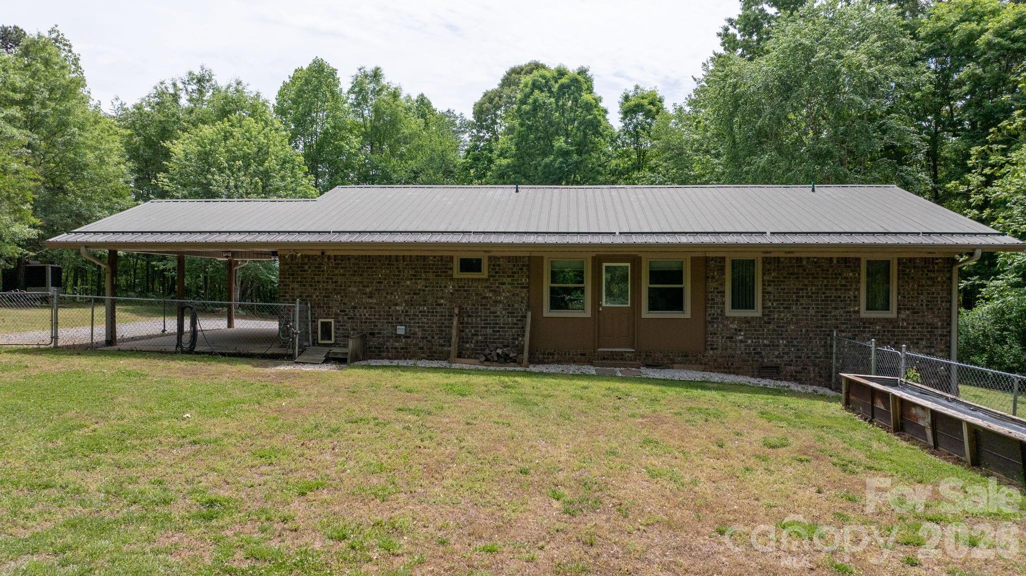 4586 Charlotte Street Conover NC 28613