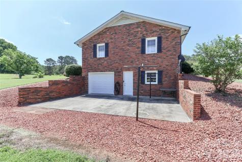 116 Deer Trail Road Statesville NC 28677