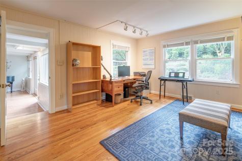 47 Lakeview Road Asheville NC 28804