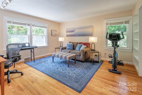 47 Lakeview Road Asheville NC 28804