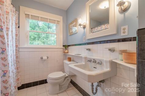 47 Lakeview Road Asheville NC 28804