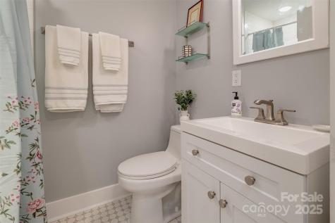 47 Lakeview Road Asheville NC 28804