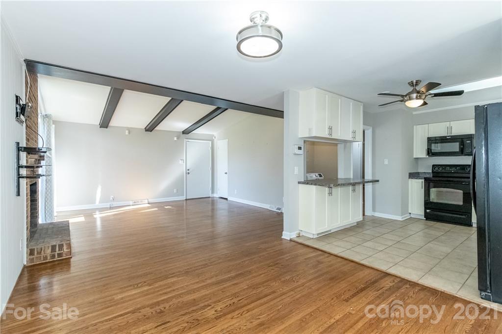 5415 Coburg Avenue Charlotte NC 28215