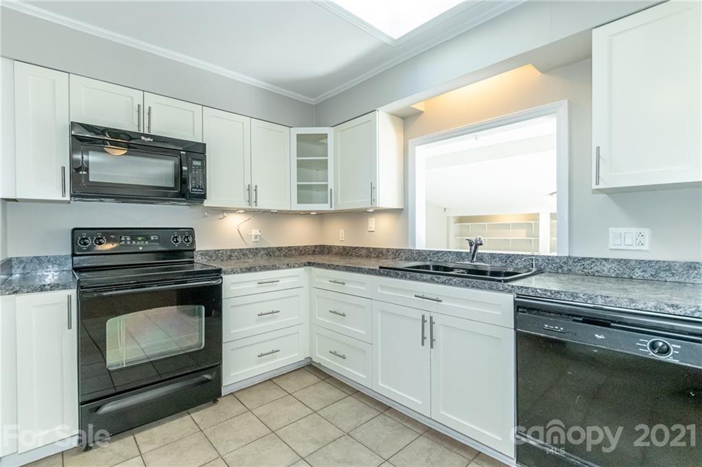 5415 Coburg Avenue Charlotte NC 28215