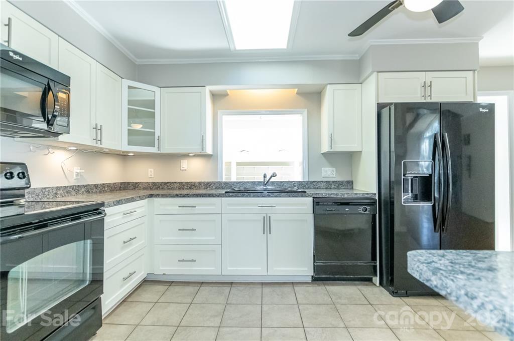 5415 Coburg Avenue Charlotte NC 28215