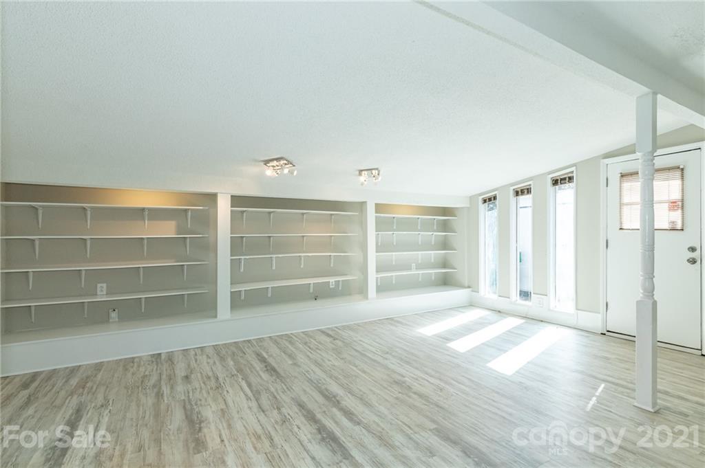 5415 Coburg Avenue Charlotte NC 28215