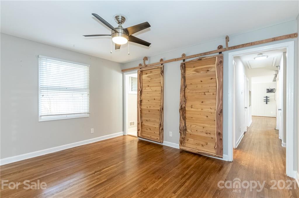 5415 Coburg Avenue Charlotte NC 28215