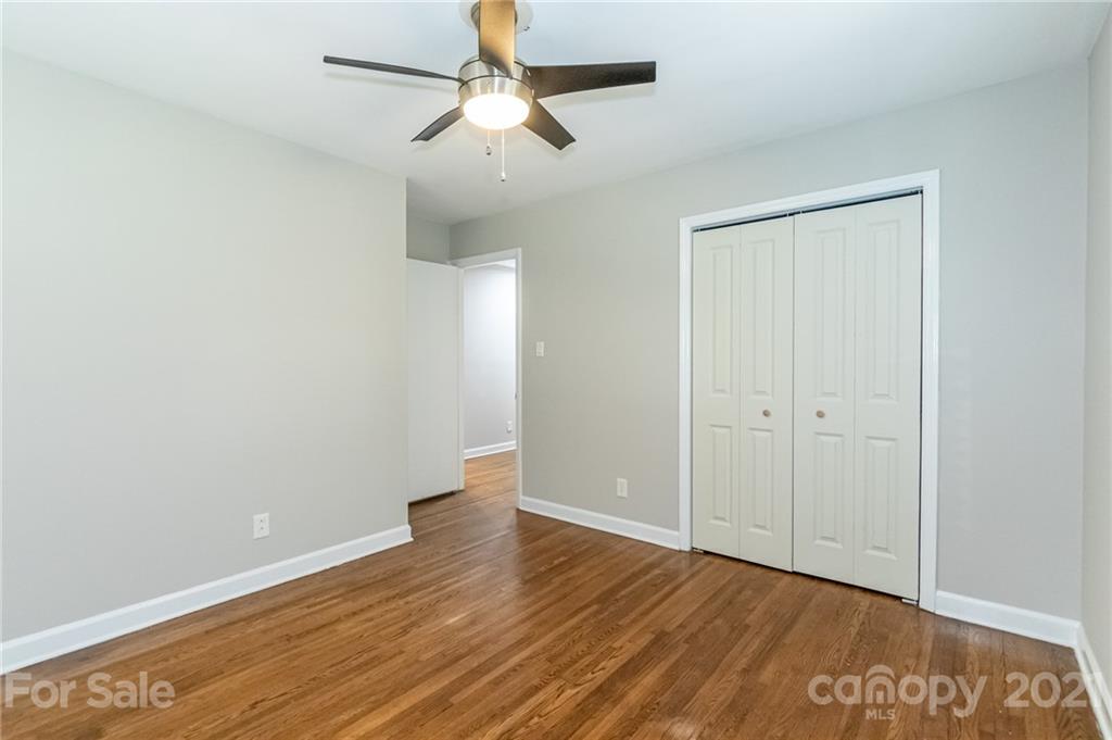 5415 Coburg Avenue Charlotte NC 28215