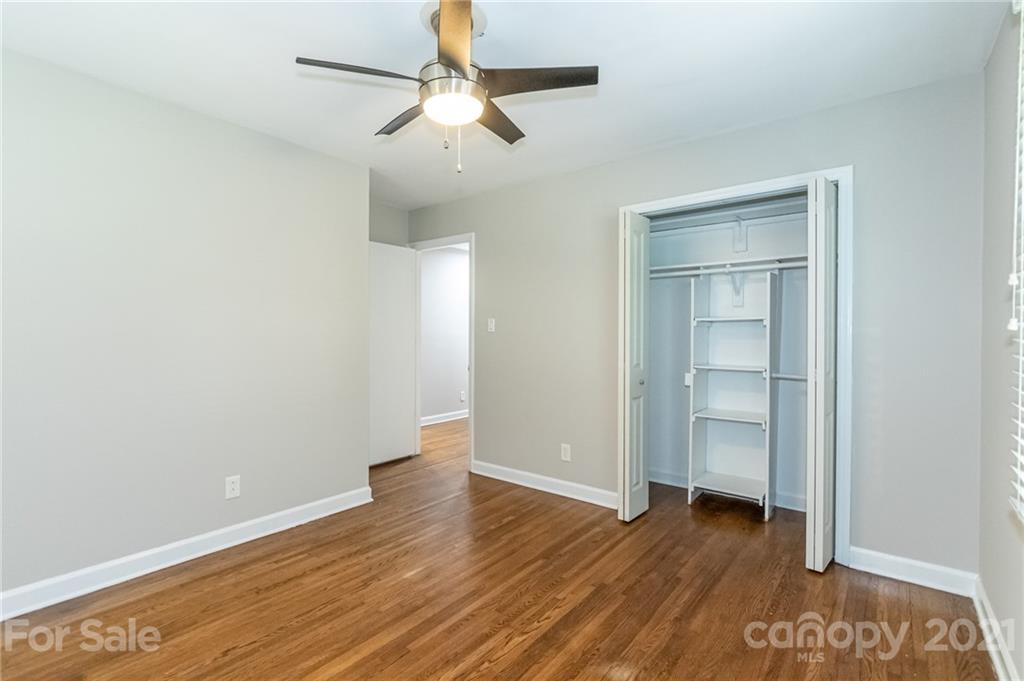 5415 Coburg Avenue Charlotte NC 28215