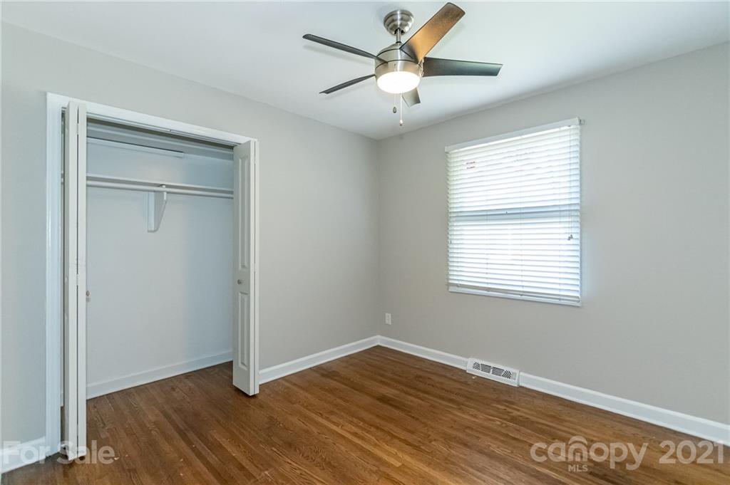 5415 Coburg Avenue Charlotte NC 28215
