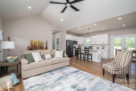 6268 Hill Gates Trail Cherryville NC 28021