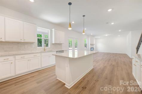 211 Amber Glen Drive Locust NC 28217