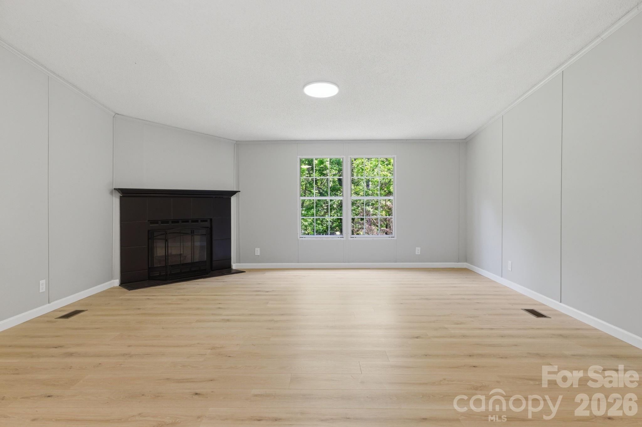 6490 Willow Road Hendersonville NC 28739