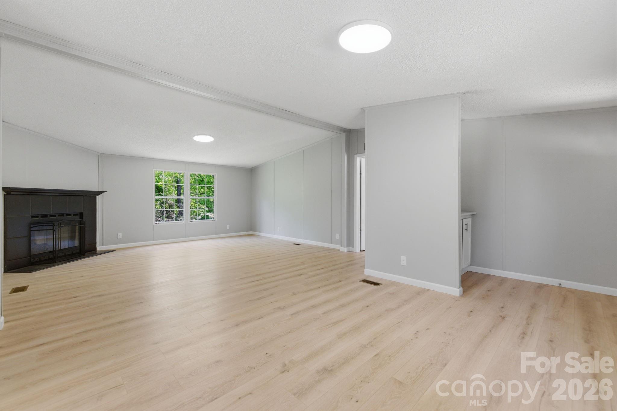 6490 Willow Road Hendersonville NC 28739