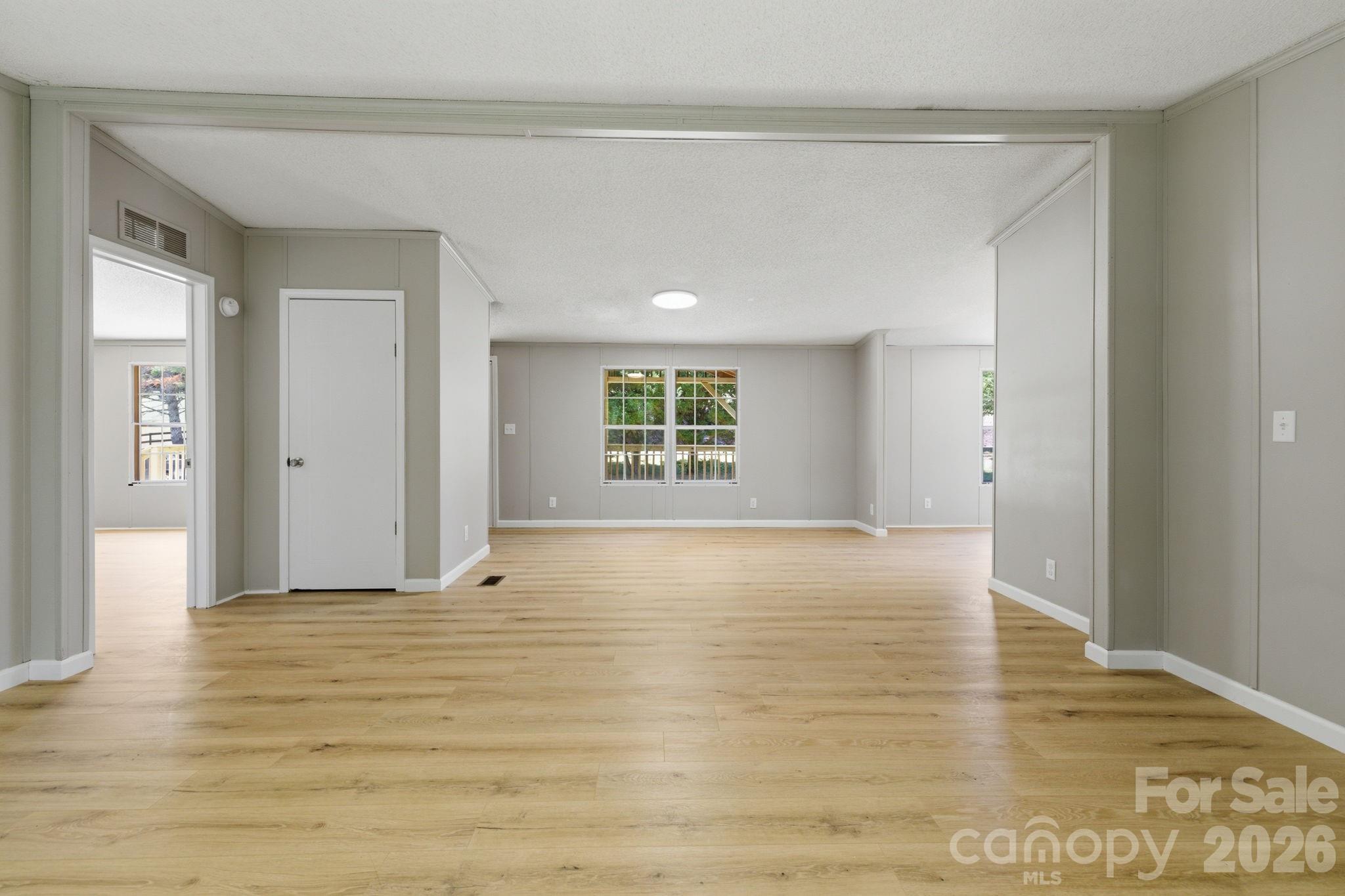 6490 Willow Road Hendersonville NC 28739