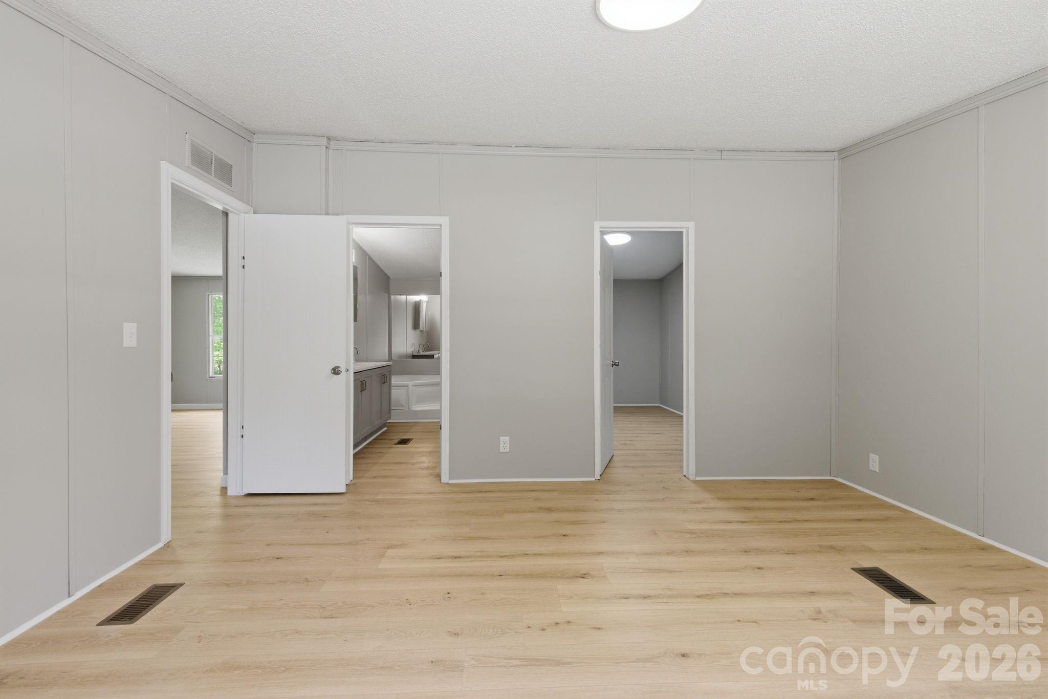 6490 Willow Road Hendersonville NC 28739