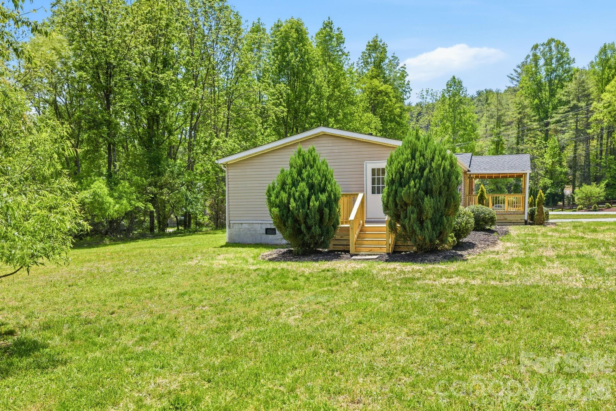 6490 Willow Road Hendersonville NC 28739